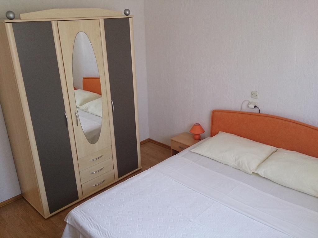 Apartments Valentino Supetarska Draga Quarto foto